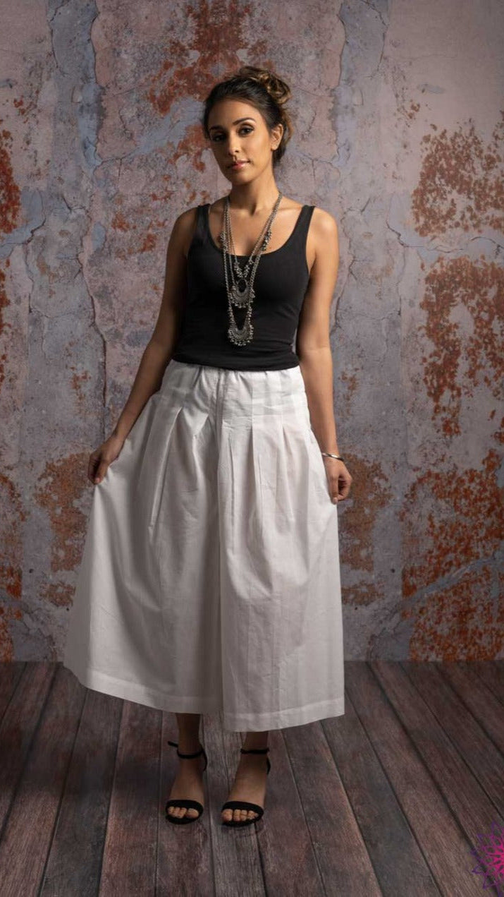 Cotton Short Pleated Pants