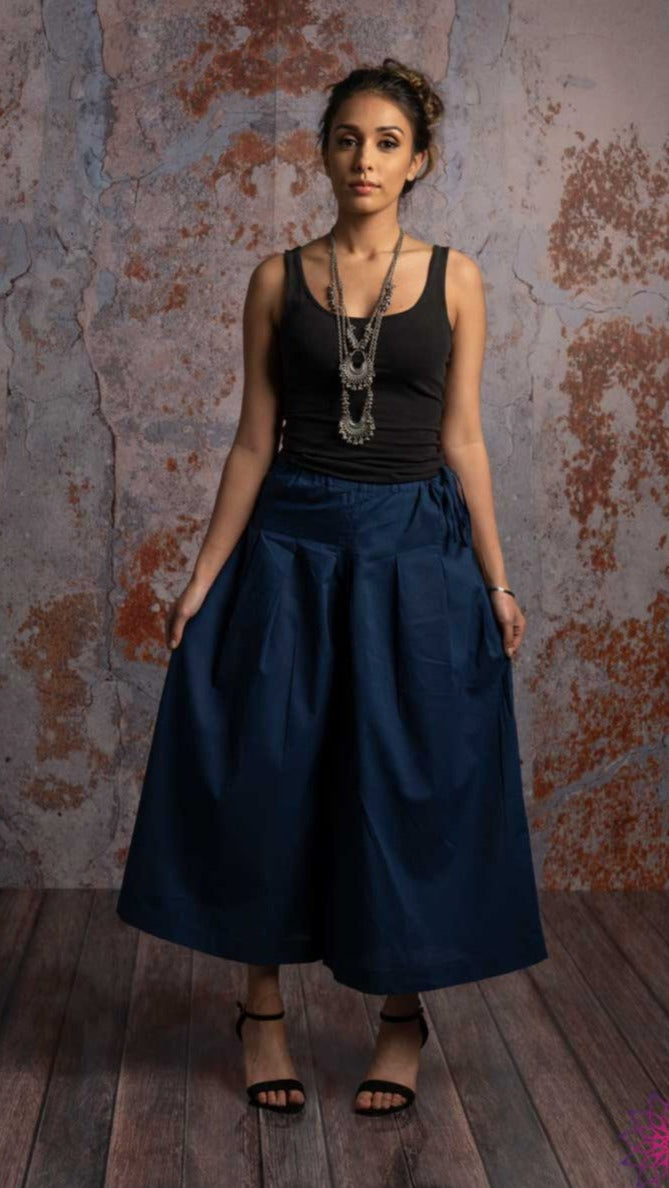 Cotton Short Pleated Pants
